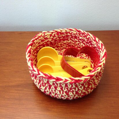 Medium Crochet Bowl