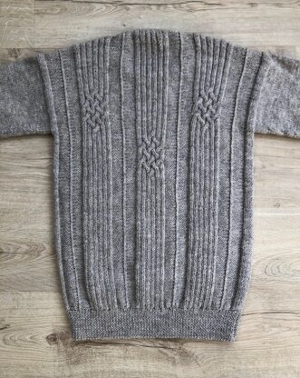 Aberfeldy, Celtic Knot Sweater