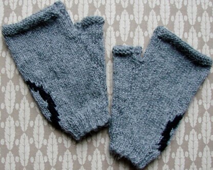 Black Cat fingerless gloves