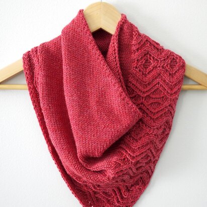 Moravia Cowl