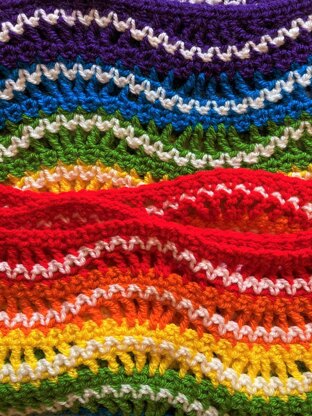 Rainbow ripple Afghan by HueLaVive