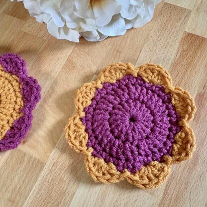 Polka Dot Flower Coaster