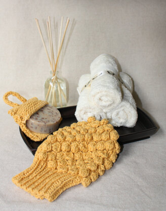 Spa Scrubby and Soap Pocket in Lion Brand Cotton-Ease - L0430AD