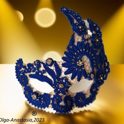 Carnival lace blue crochet mask 2.
