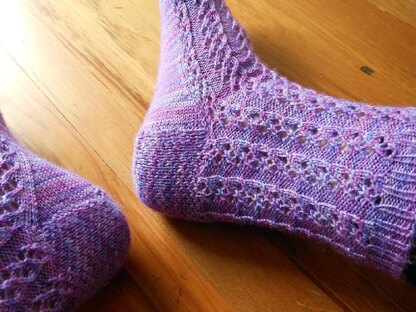 Ribbon Curl Socks