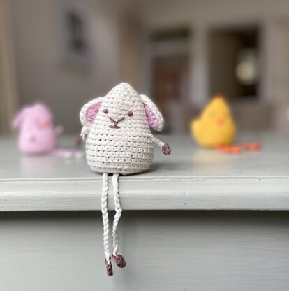 Amigurumi Crochet Animals: Easter chick, lamb and bunny