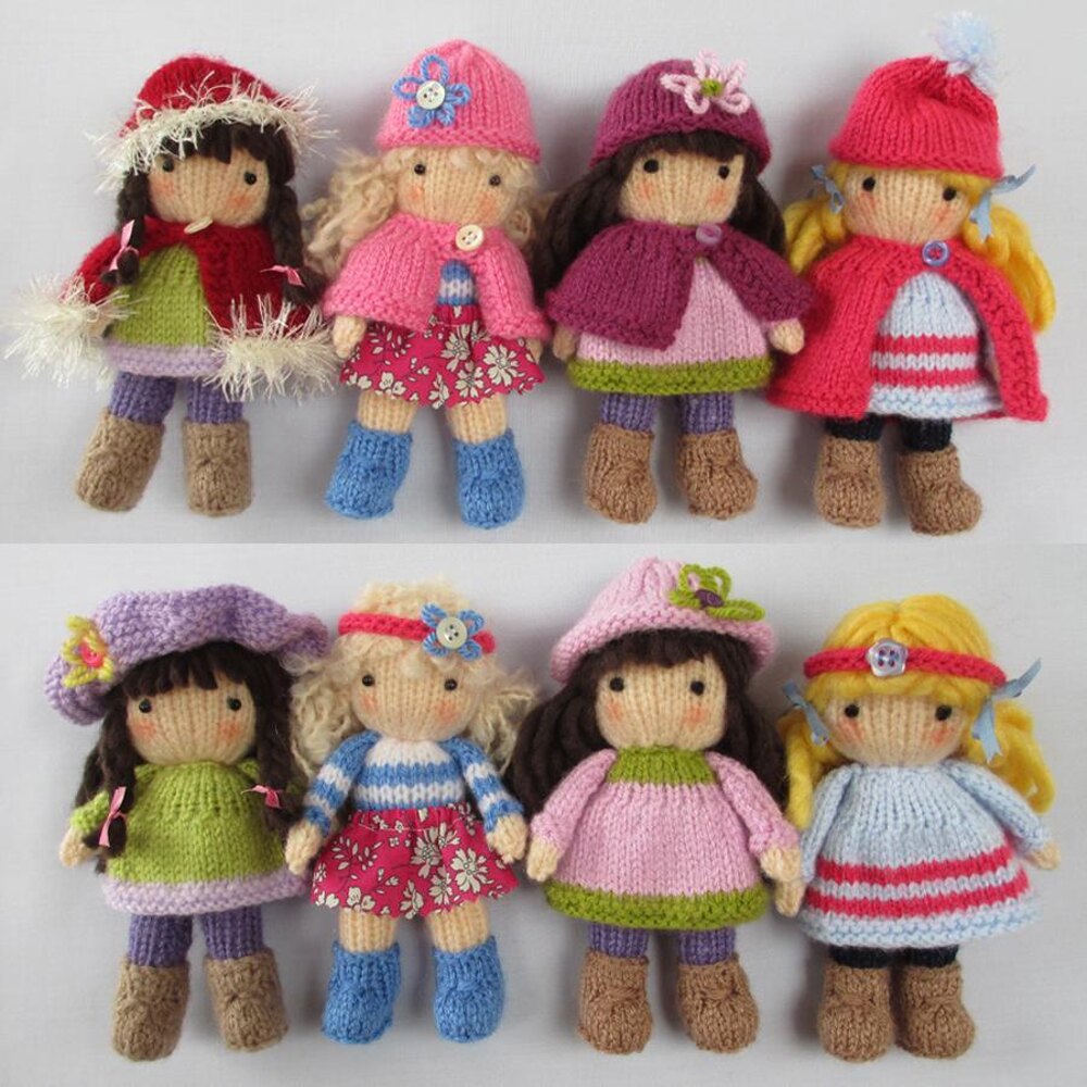 Small on sale knitted dolls