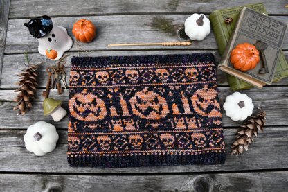 Pumpkins and Cats Cowl (Crochet)