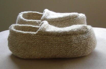 Shay - 8ply family slippers