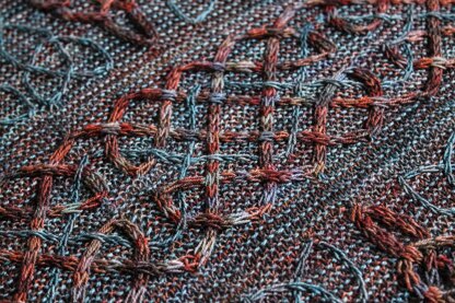 Lindisfarne shawl