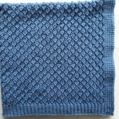 Diamond Twist Baby blanket