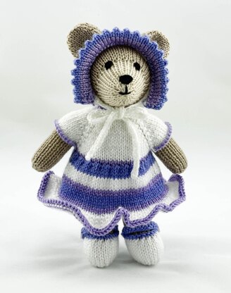 Amy & Oscar teddy bears knitting pattern 10984