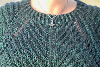 Shield Maiden pullover