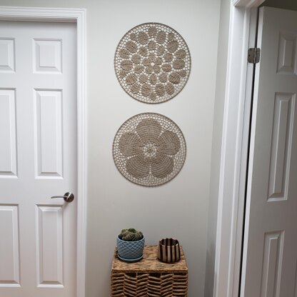 Mandala "Dahlia" - Crochet Wall Decor