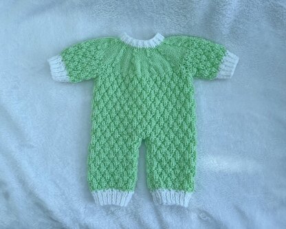 P139 Dolls Bodysuit and Hat