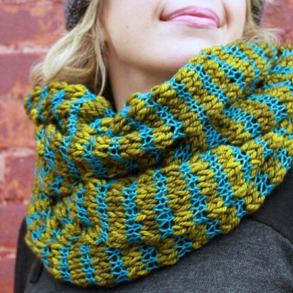 Polar Opposites - knitting pattern