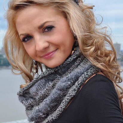 Chic Cowl Cabled Cowl Neck Scarf