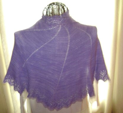 LACY LAVENDER CAPELET