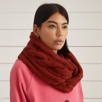 Super Chunky Cowl - Free Knitting Pattern for Women in Debbie Bliss Paloma