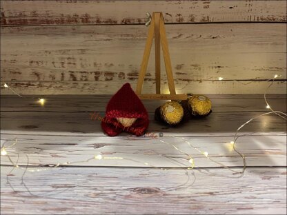 Hooded Cloak Ferrero Rocher Cover Knitting Pattern