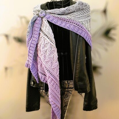 Flat Triangular Scarf "Hekate"