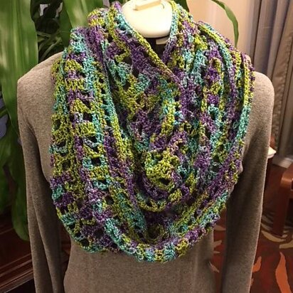 Yuana Infinity Scarf