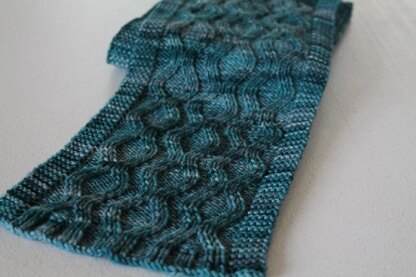 Oscillation Scarf