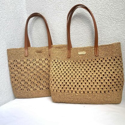 Cheerful raffia bag