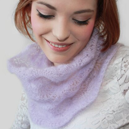 Feathers and Fans Cowl