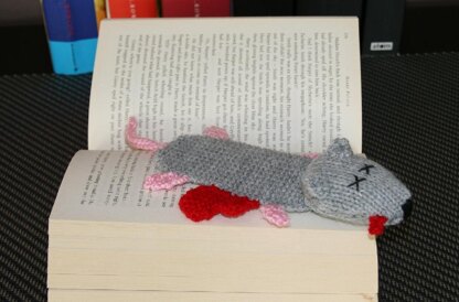Squashed Rat Knitted Bookmark