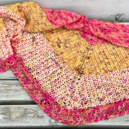 Fading Brightness Shawl