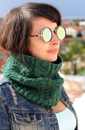 Greenland cable knit cowl scarf