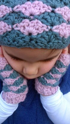 Aoibhinn's Headband and Mittens - Lovely Shell Stitch