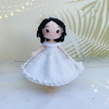 Lyly The Bride doll