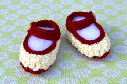 Mock Cables Mary Jane Baby Booties