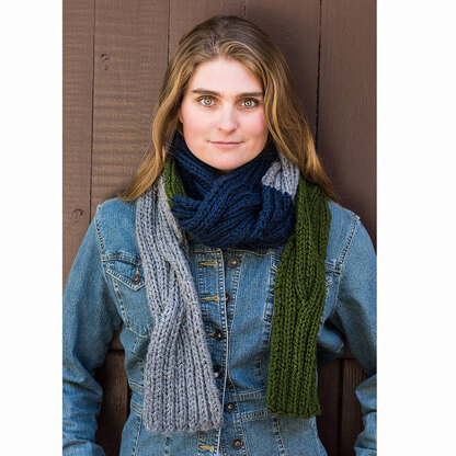 Reversible Cable Scarf