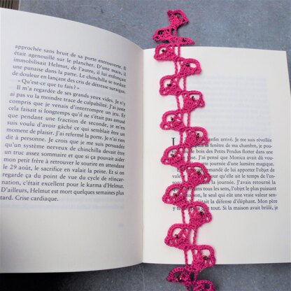 Bookmark "Garland of flowers"