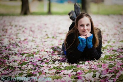 Mouse Pattern Fingerless Mitts