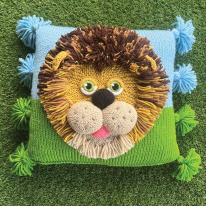 Knitted Applique Lion Cushion - knitting pattern