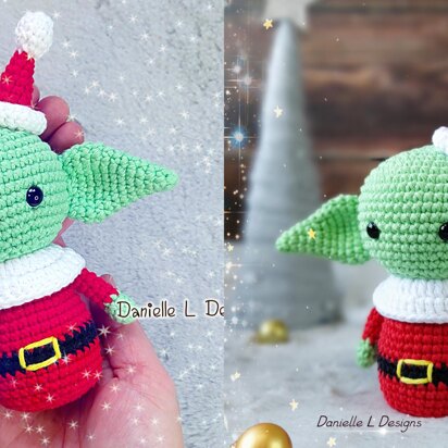 Baby Alien Christmas amigurumi