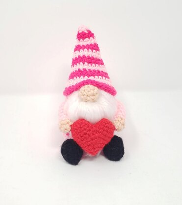 Valentine's Gnome Amigurumi