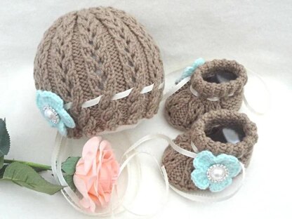 Lace Knitting Pattern Baby Hat and Baby Shoes