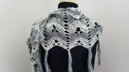 Ice and Snow Shawlette