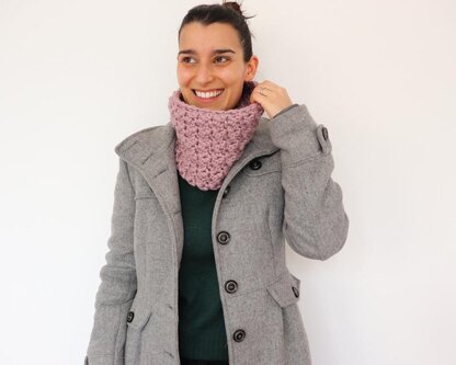 Easy Textured Cowl