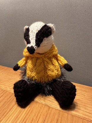 Badger Wearing Aran Jumper/Hoodie Chocolate Orange/Gift Bauble Cover Knitting Pattern