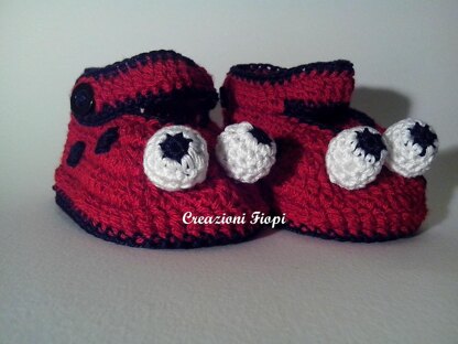 Baby shoes ladybug