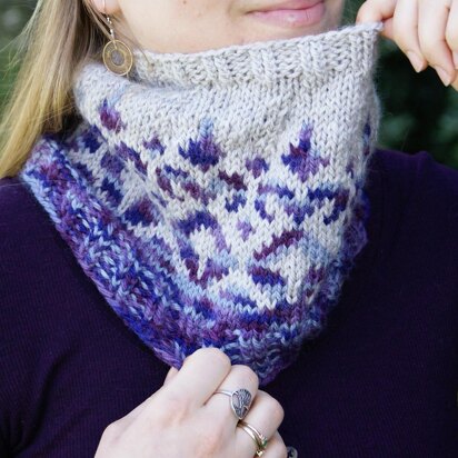 Moonstone Cowl