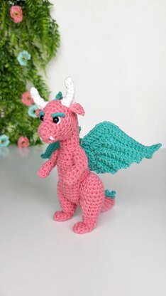 Amigurumi dragon pattern