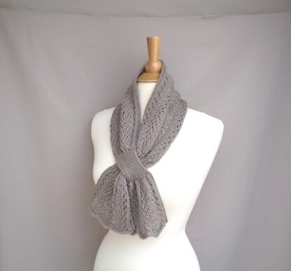 Vinelle Keyhole Scarf