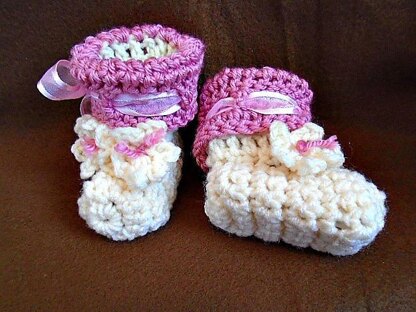 912 - Pink Ribbon Booties